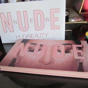 Huda The New Nude Palette